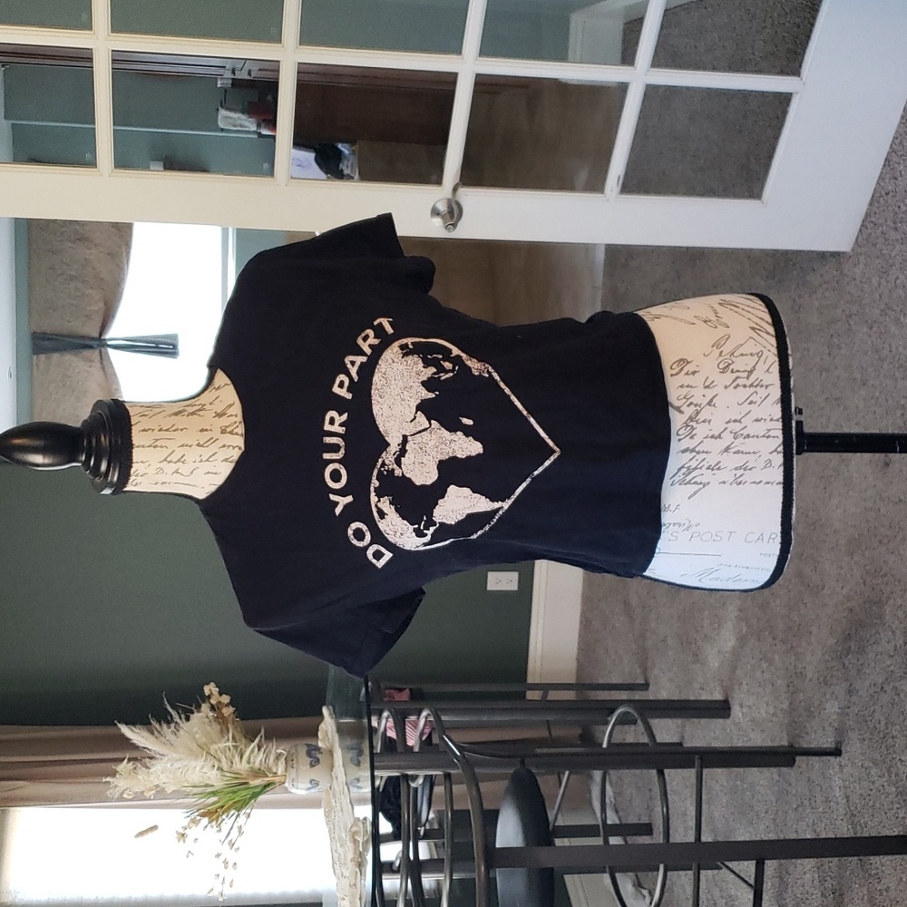 ONE CLOTHING T shirt